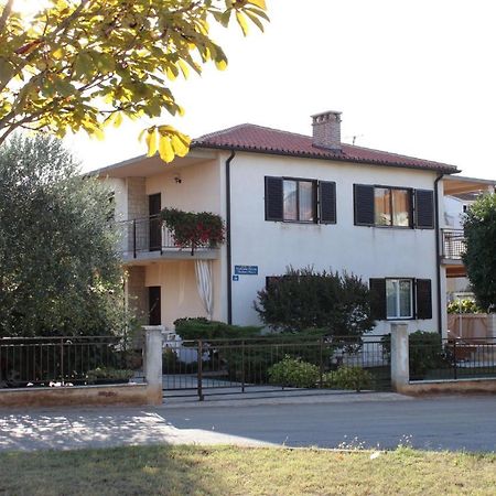 Apartments With A Parking Space Umag - 7057 Extérieur photo