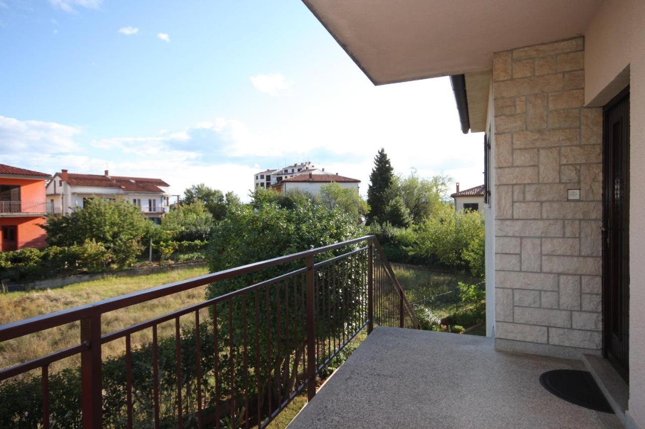 Apartments With A Parking Space Umag - 7057 Extérieur photo