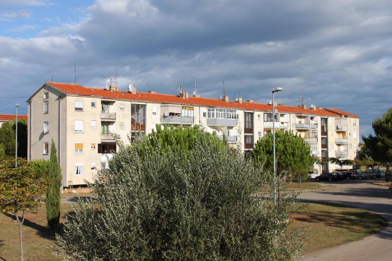 Apartments With A Parking Space Umag - 7057 Extérieur photo