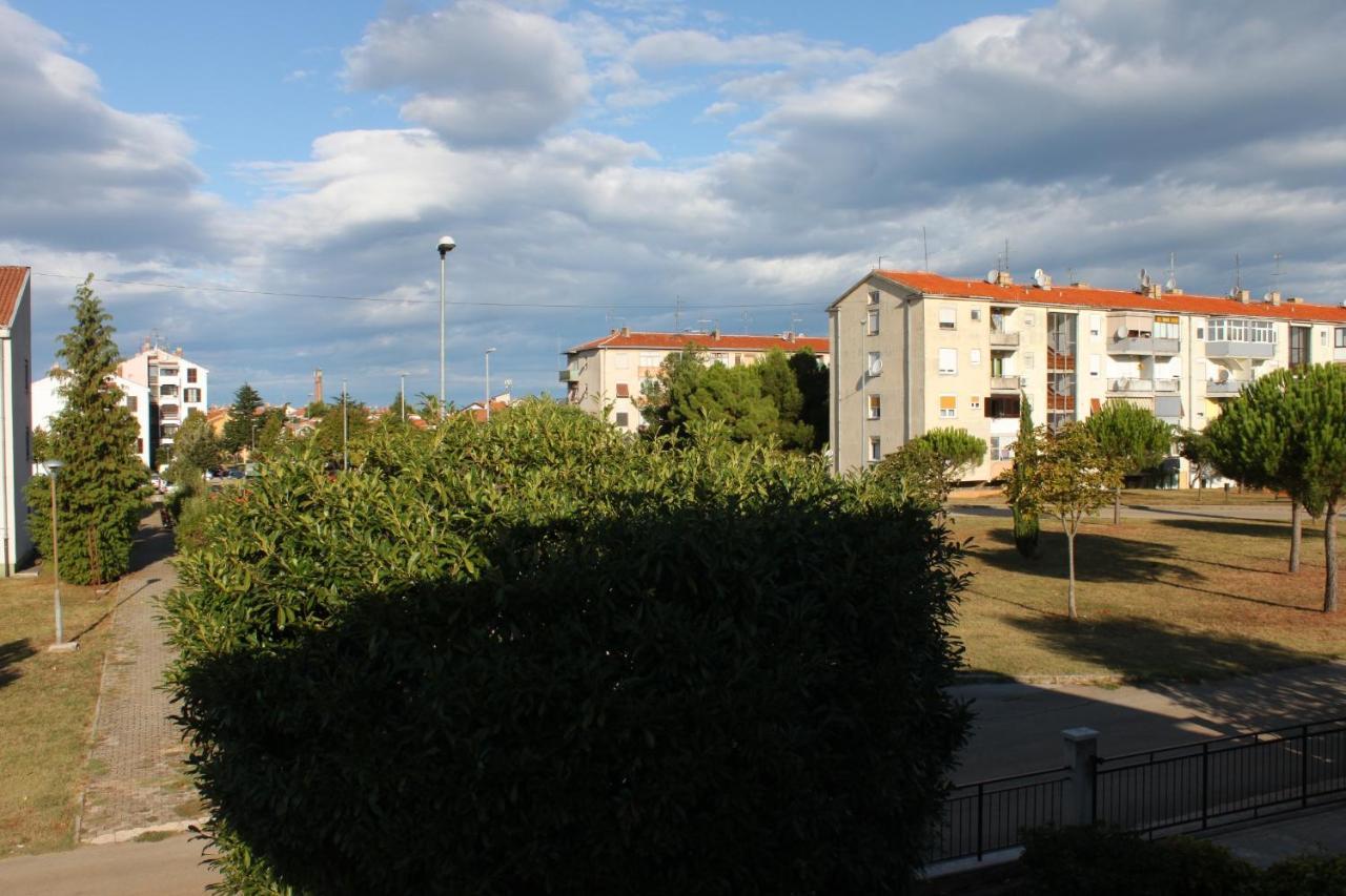 Apartments With A Parking Space Umag - 7057 Extérieur photo